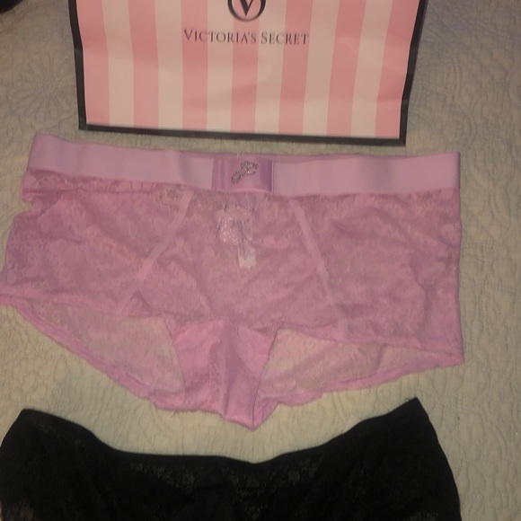 Victoria's Secret Pink and Black Lace Panties - Picture 4 of 5